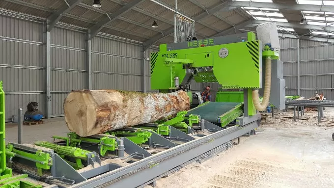 New Horizontal Mebor HTZ1200 Extreme Bandsaw Sawmill Image